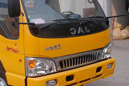 武金高速G3017高速拖车电话-昆明高速拖车收费标准-车辆救援服务车